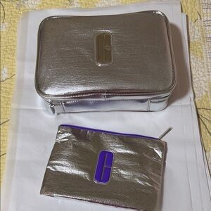 Clinique Silver Cosmetic Bag Set A137